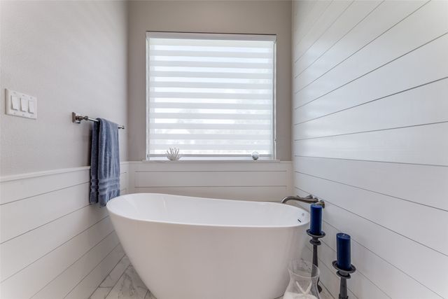 1757 Country Club Road, Bowie, TX 76230