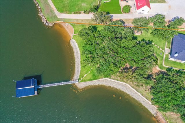 1757 Country Club Road, Bowie, TX 76230