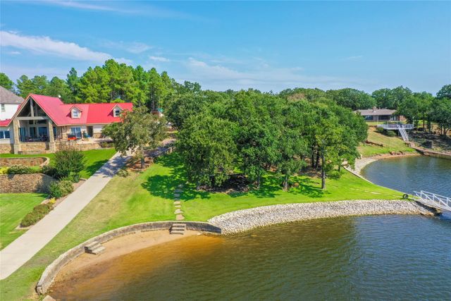 1757 Country Club Road, Bowie, TX 76230