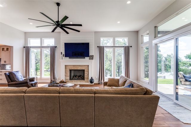 1757 Country Club Road, Bowie, TX 76230