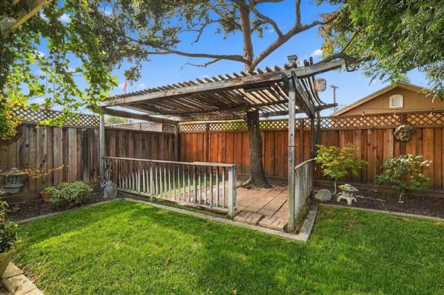 37491 Willowood Drive, Fremont, CA 94536