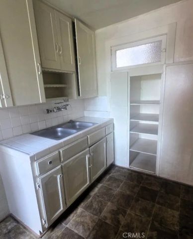 1437 Bonnie Brae Street, Los Angeles, CA 90006