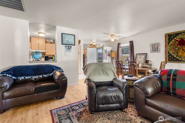 6937 Jericho Ln SW, Olympia, WA 98512