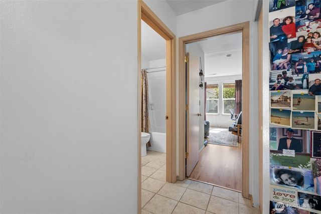 6937 Jericho Ln SW, Olympia, WA 98512