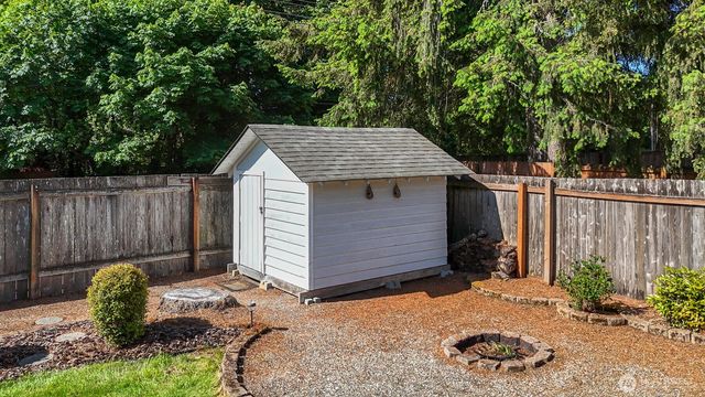 6937 Jericho Ln SW, Olympia, WA 98512