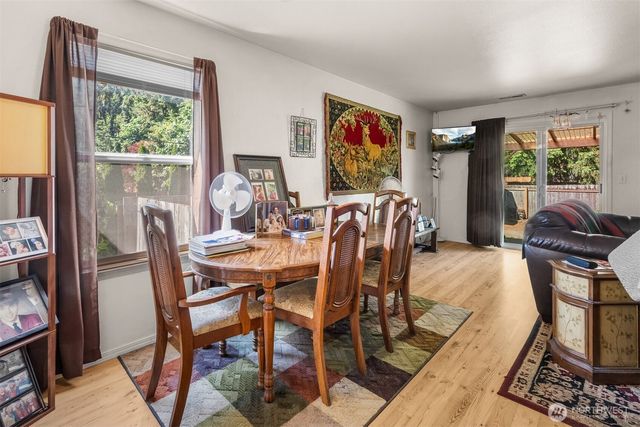 6937 Jericho Ln SW, Olympia, WA 98512