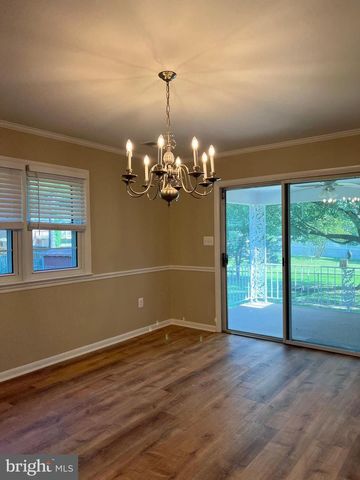 313 VALLEY VIEW AVE SW, Leesburg, VA 20175