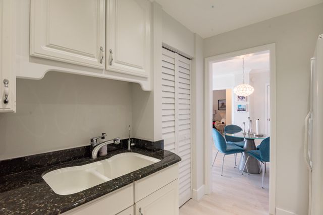 2840 S Ocean Boulevard Unit 517, Palm Beach, FL 33480