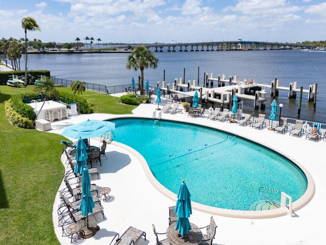 2840 S Ocean Boulevard Unit 517, Palm Beach, FL 33480