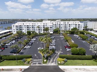 2840 S Ocean Boulevard Unit 517, Palm Beach, FL 33480