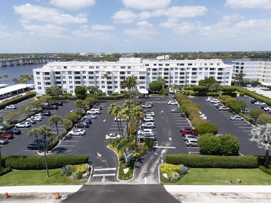 2840 S Ocean Boulevard Unit 517, Palm Beach, FL 33480