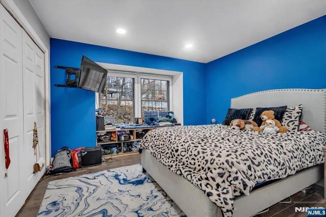 40 Alvin Road, West Milford, NJ 07480