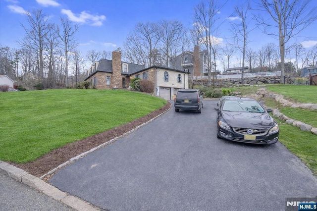40 Alvin Road, West Milford, NJ 07480
