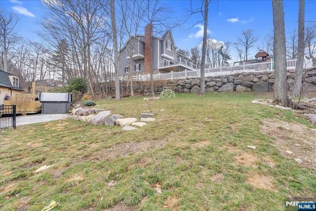 40 Alvin Road, West Milford, NJ 07480