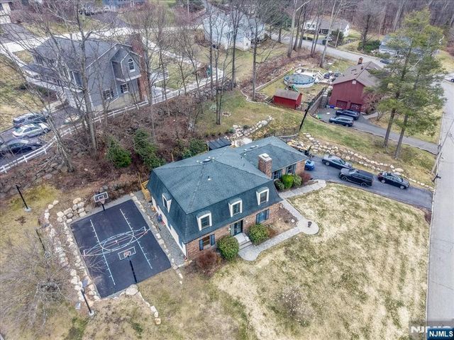 40 Alvin Road, West Milford, NJ 07480