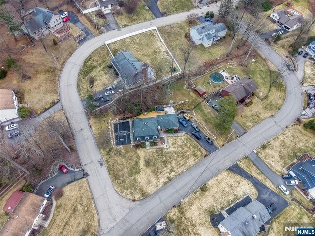 40 Alvin Road, West Milford, NJ 07480