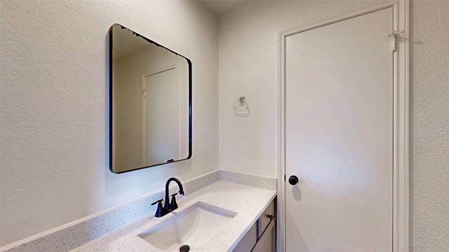 714 Bel Aire Crest, Irving, TX 75061