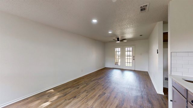 714 Bel Aire Crest, Irving, TX 75061