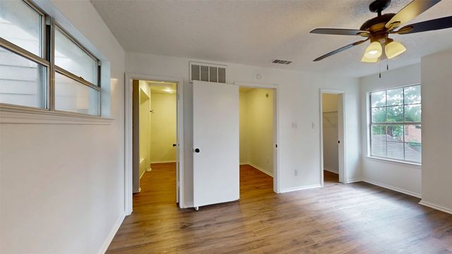 714 Bel Aire Crest, Irving, TX 75061