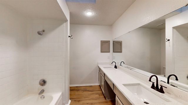 714 Bel Aire Crest, Irving, TX 75061