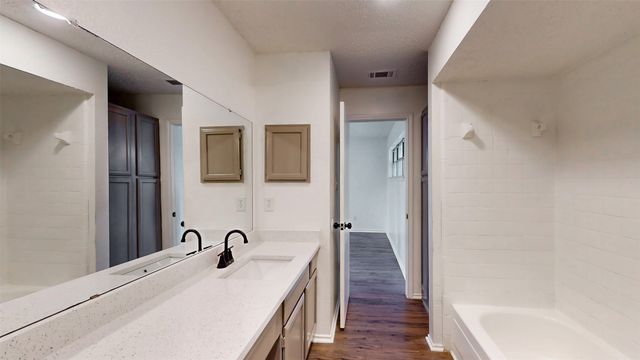 714 Bel Aire Crest, Irving, TX 75061