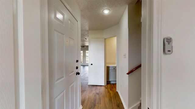 714 Bel Aire Crest, Irving, TX 75061