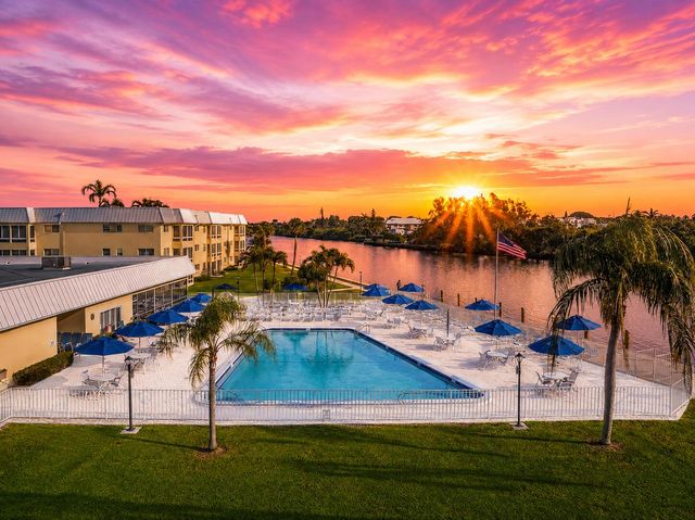 14 COLONIAL CLUB Drive 103, Boynton Beach, FL 33435