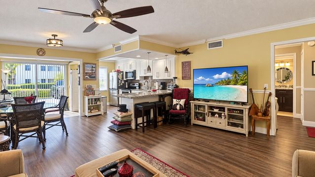 14 COLONIAL CLUB Drive 103, Boynton Beach, FL 33435
