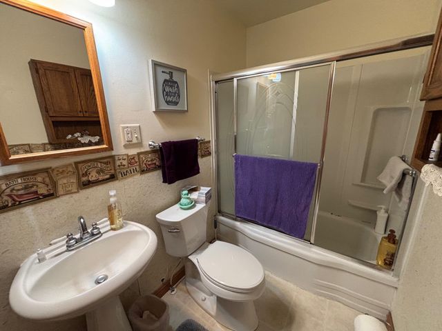 703 Bristol Street, Worthington, MN 56187