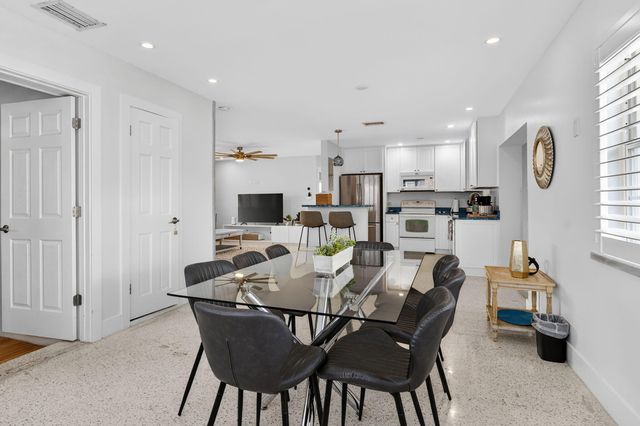 1123 SE 2nd Avenue, Deerfield Beach, FL 33441