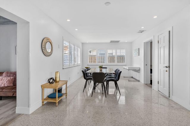 1123 SE 2nd Avenue, Deerfield Beach, FL 33441