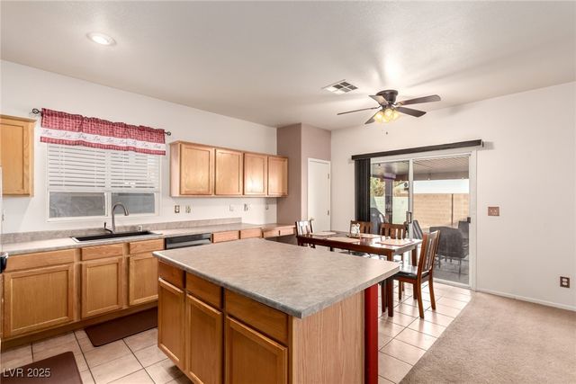 4652 Yellow Harbor Street, Las Vegas, NV 89129