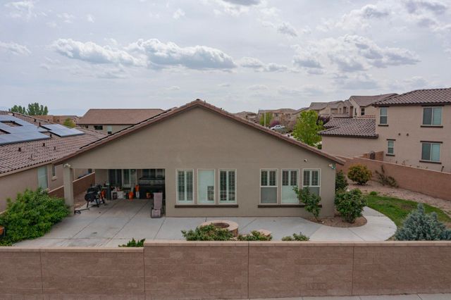 8752 Abierto Vista Circle NW, Albuquerque, NM 87120
