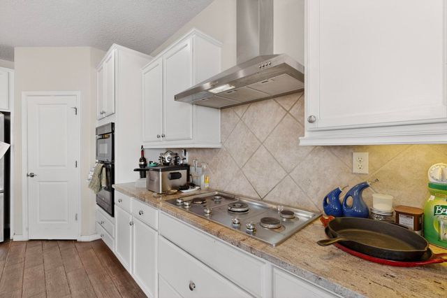 8752 Abierto Vista Circle NW, Albuquerque, NM 87120