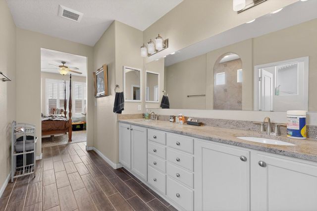 8752 Abierto Vista Circle NW, Albuquerque, NM 87120