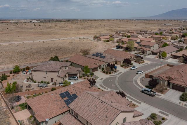 8752 Abierto Vista Circle NW, Albuquerque, NM 87120