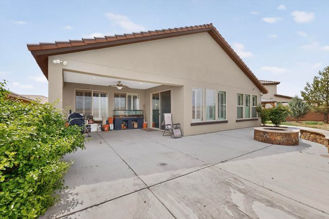 8752 Abierto Vista Circle NW, Albuquerque, NM 87120