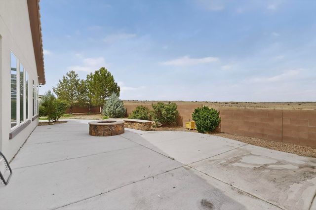 8752 Abierto Vista Circle NW, Albuquerque, NM 87120