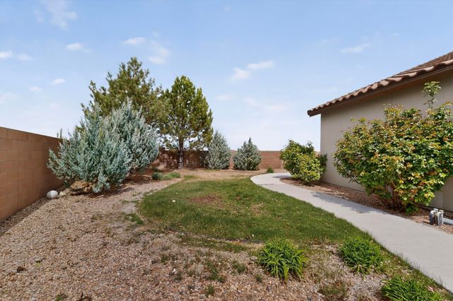 8752 Abierto Vista Circle NW, Albuquerque, NM 87120