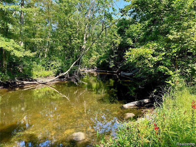 15276 Outer Drive, Argentine Township, MI 48451