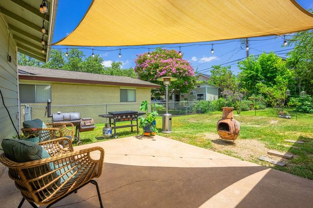 1602 Deer Trail, Kerrville, TX 78028