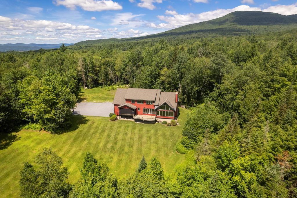 429 Black Bear Path, Mendon, VT 05701