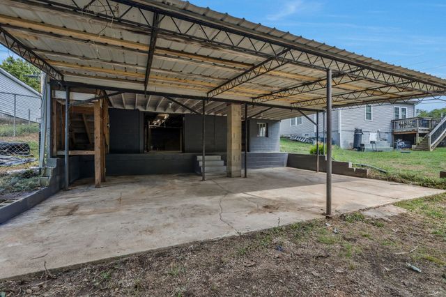 174 Columbia Avenue, Centerville, TN 37033
