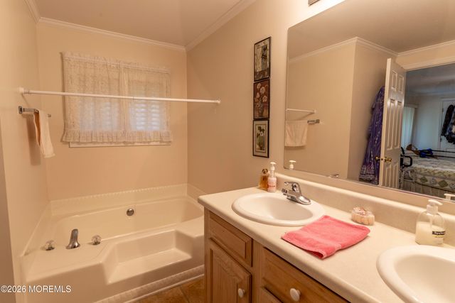 1214 Winding Brook Way, Whiting, NJ 08759