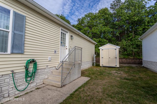 1214 Winding Brook Way, Whiting, NJ 08759