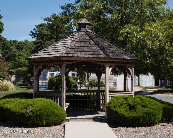 1214 Winding Brook Way, Whiting, NJ 08759