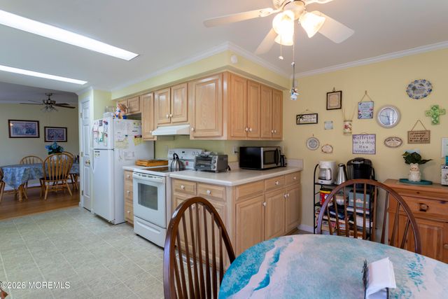 1214 Winding Brook Way, Whiting, NJ 08759