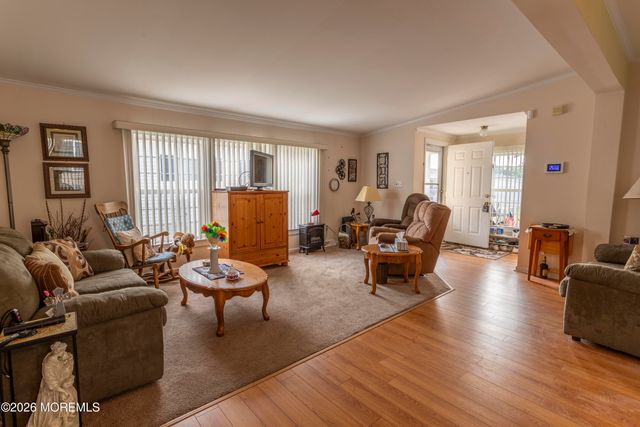 1214 Winding Brook Way, Whiting, NJ 08759