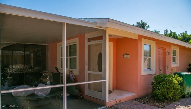 742 109th AVE N, Naples, FL 34108