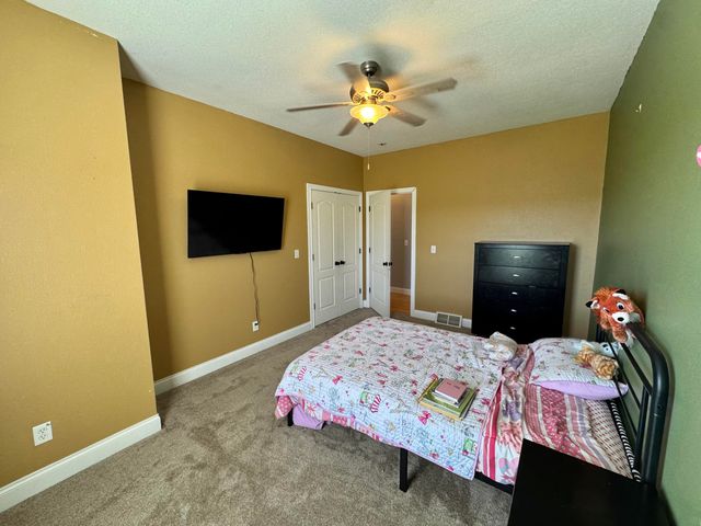 192 Pond View Drive, Strunk, KY 42649